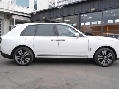 2025 ROLLS-ROYCE CULLINAN — миниатюра 28