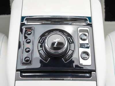 2025 ROLLS-ROYCE CULLINAN — миниатюра 10
