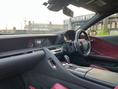 2017 Lexus LC 照片 21