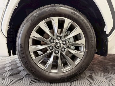 صورة 21 لـ 2025 Toyota LAND CRUISER 300
