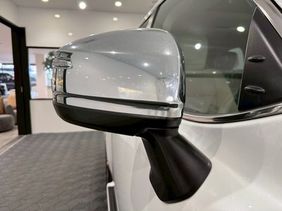 صورة 19 لـ 2025 Toyota LAND CRUISER 300