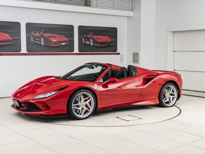 صورة 11 لـ 2021 Ferrari F8 SPIDER