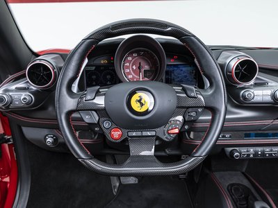 صورة 16 لـ 2021 Ferrari F8 SPIDER