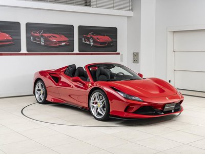 صورة 5 لـ 2021 Ferrari F8 SPIDER