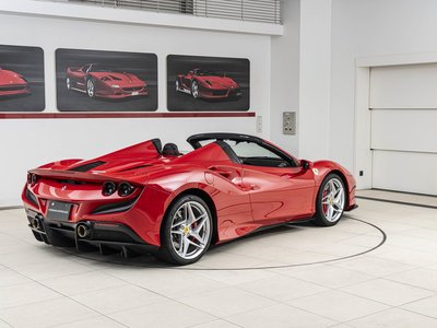 صورة 7 لـ 2021 Ferrari F8 SPIDER