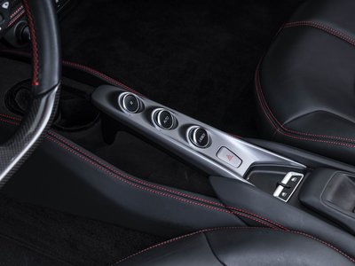 2021 Ferrari F8 SPIDER — фото 19