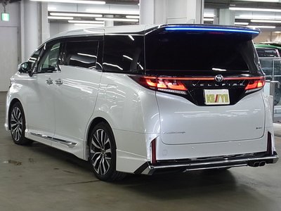 2024 Toyota VELLFIRE photo 11