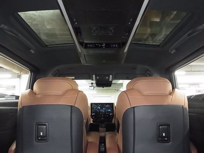 2024 Toyota VELLFIRE photo 2