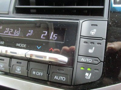 2025 Toyota LAND CRUISER 300 thumbnail 51