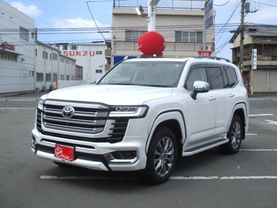 2025 Toyota LAND CRUISER 300 photo 9