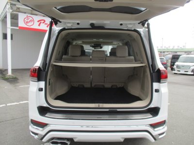 2025 Toyota LAND CRUISER 300 thumbnail 22