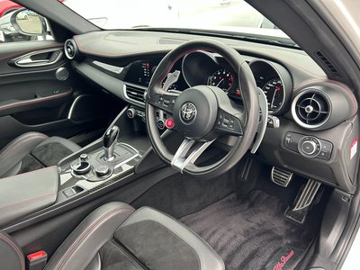 2019 ALFA Romeo JULIA 缩略图 40