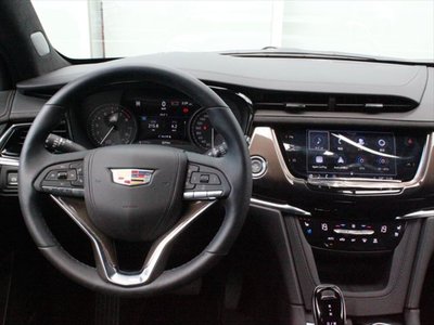 صورة 10 لـ 2022 Cadillac XT6
