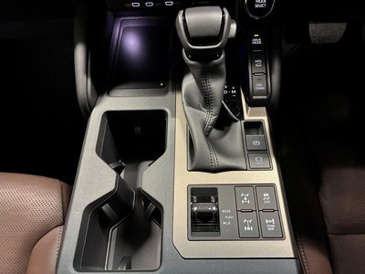2024 Toyota LAND CRUISER 250 — миниатюра 46