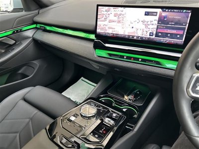 2024 BMW 5 SERIES — фото 16