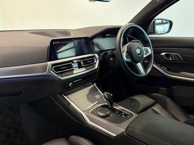 2021 BMW 3 SERIES photo 3