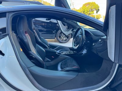 2021 Mclaren GT thumbnail 26