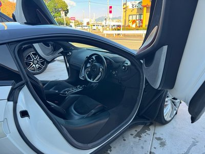 2021 Mclaren GT thumbnail 25