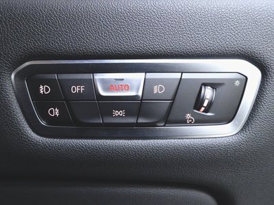 2021 BMW X6 thumbnail 21