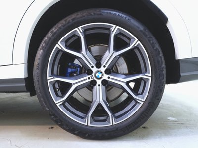 2021 BMW X6 thumbnail 35