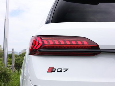 2024 AUDI SQ7 照片 37