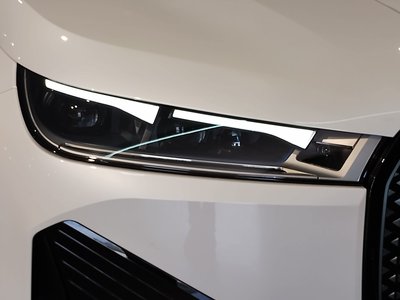 2025 BMW IX — миниатюра 62
