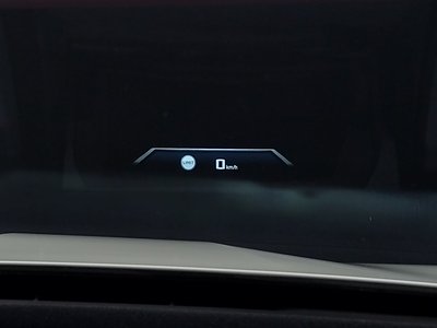 2025 BMW IX — миниатюра 33