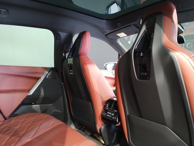 2025 BMW IX — миниатюра 52