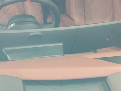 2025 BMW IX — миниатюра 21