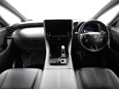 صورة 18 لـ 2025 Toyota VELLFIRE