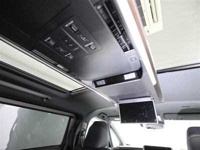 صورة 24 لـ 2025 Toyota VELLFIRE