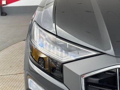 2022 AUDI Q8 photo 12