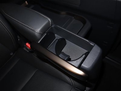 2025 Toyota ALPHARD photo 16