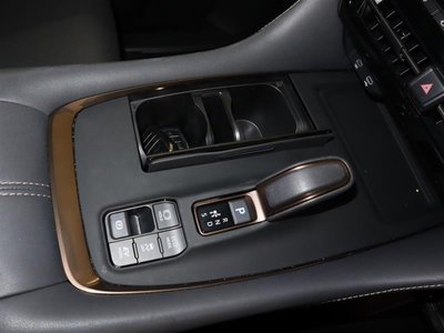 2025 Toyota ALPHARD thumbnail 32