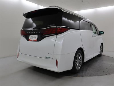 2025 Toyota ALPHARD photo 10