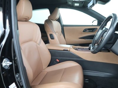 صورة 14 لـ 2023 Toyota CROWN SPORT