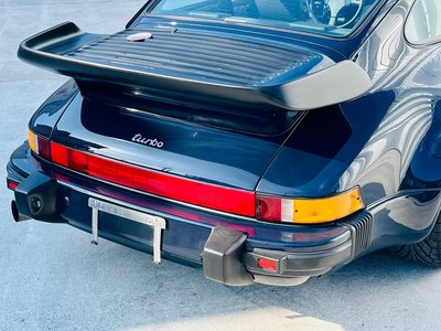 صورة 10 لـ 1988 Porsche 911