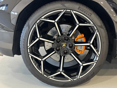 صورة مصغرة 16 لـ 2023 Lamborghini URUS