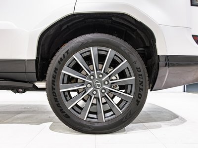 صورة 65 لـ 2025 Lexus GX