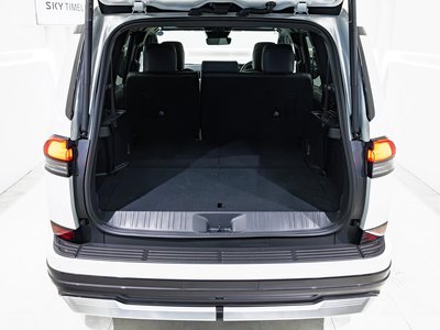صورة 22 لـ 2025 Lexus GX