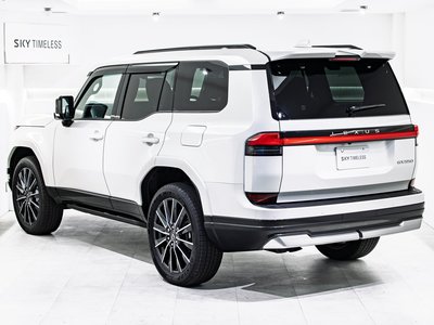 صورة 43 لـ 2025 Lexus GX