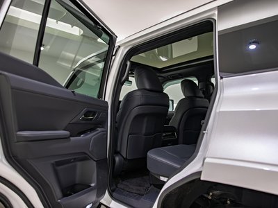 صورة 75 لـ 2025 Lexus GX
