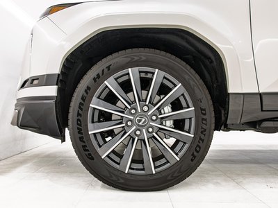 صورة 66 لـ 2025 Lexus GX
