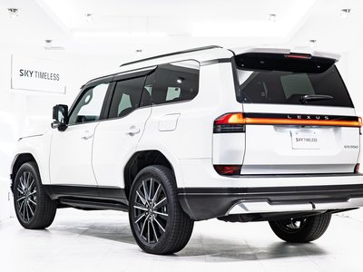 صورة 61 لـ 2025 Lexus GX