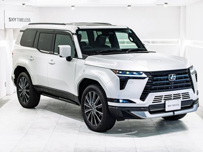 صورة 33 لـ 2025 Lexus GX