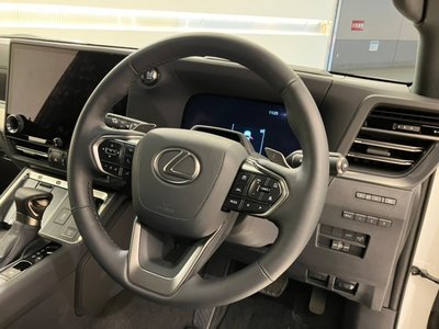 صورة مصغرة 3 لـ 2025 Lexus GX