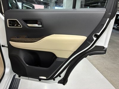 2024 Toyota LAND CRUISER 300 thumbnail 51