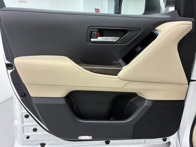 2024 Toyota LAND CRUISER 300 thumbnail 43