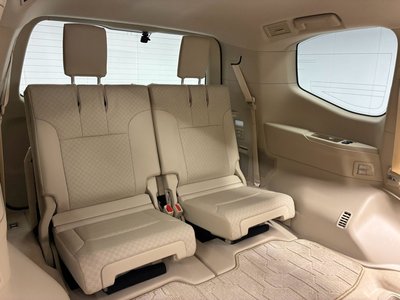 2024 Toyota LAND CRUISER 300 photo 9