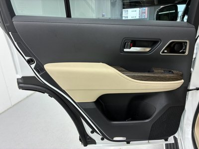 2024 Toyota LAND CRUISER 300 thumbnail 50
